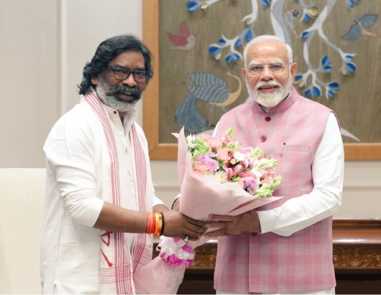 PM Modi and Hemant Soren