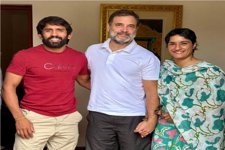 Rahul Gandhi with Bajrang Punia and Vinesh phoghat