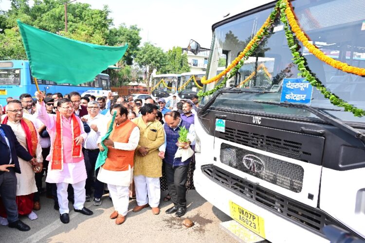 CM Dhami give Buses to uttarakhand