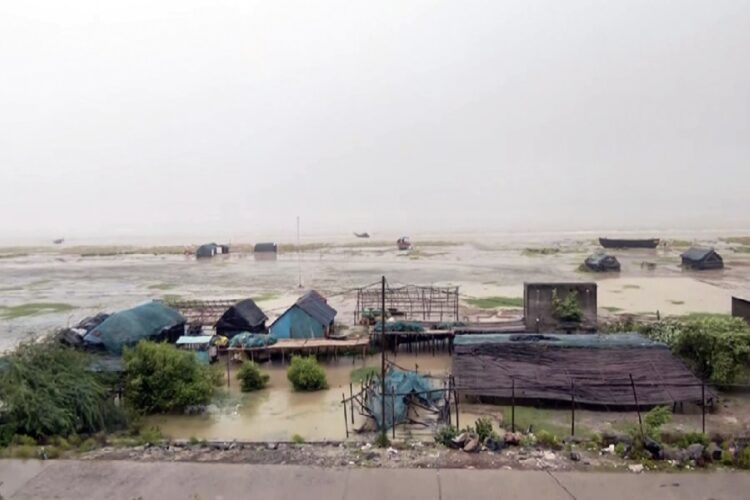 Cyclone Dana Reached To Odisha