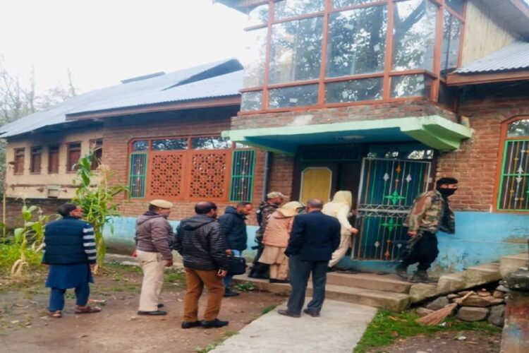 Jammu Kashmir Intelligence Raid