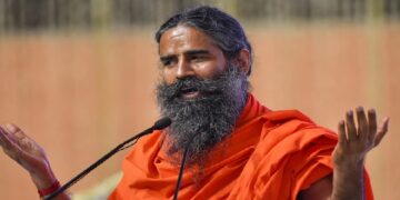 बाबा रामदेव ने वक्फ को लेकर कही बड़ी बात, जानें